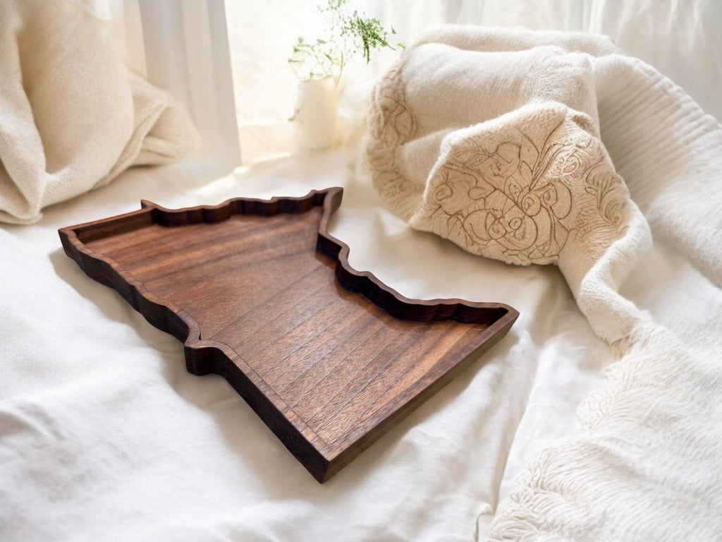 Walnut State Shaped Serving Tray: USA Charcuterie Board